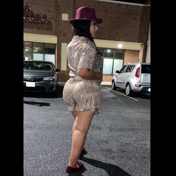 3 Piece Short Set - Picture 2 of 4